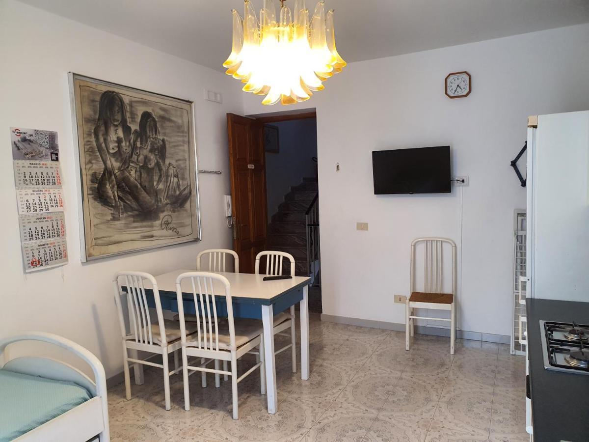 Case Vacanza Armando "Lipari" Canneto  Zimmer foto